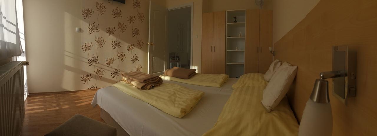 Szaloky Apartmanhaz Gyenesdias Exterior photo
