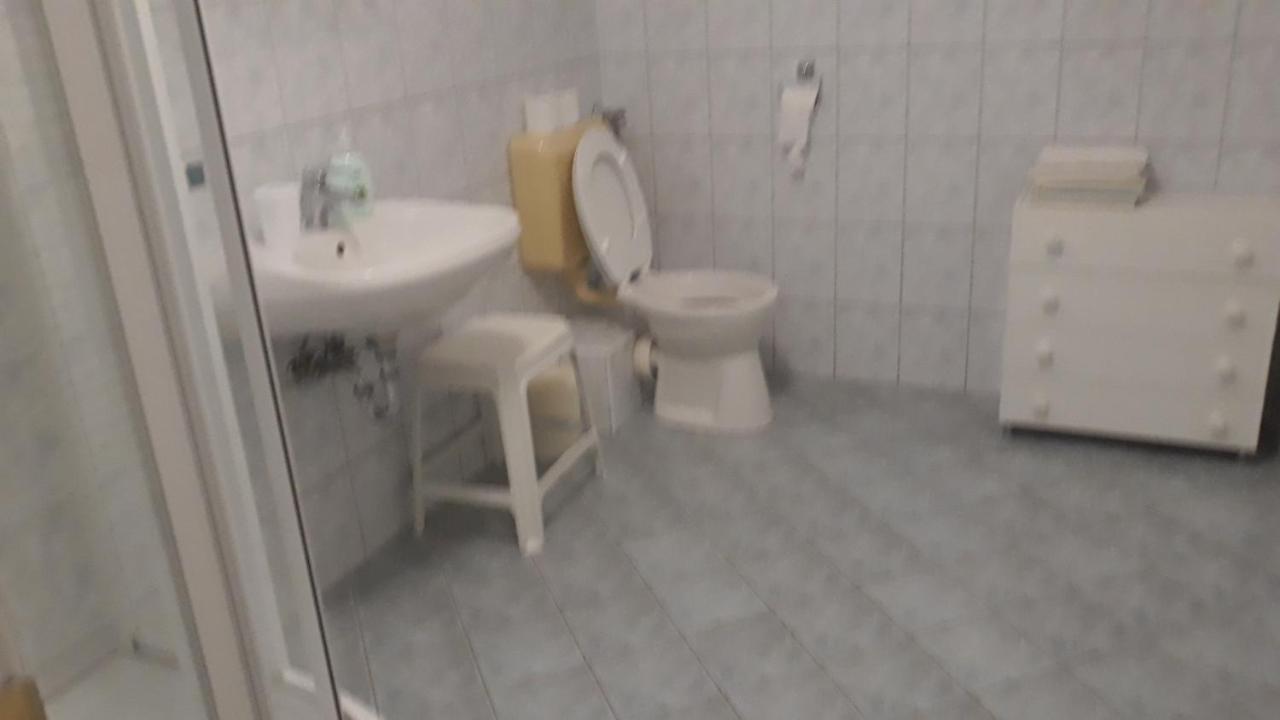 Szaloky Apartmanhaz Gyenesdias Exterior photo